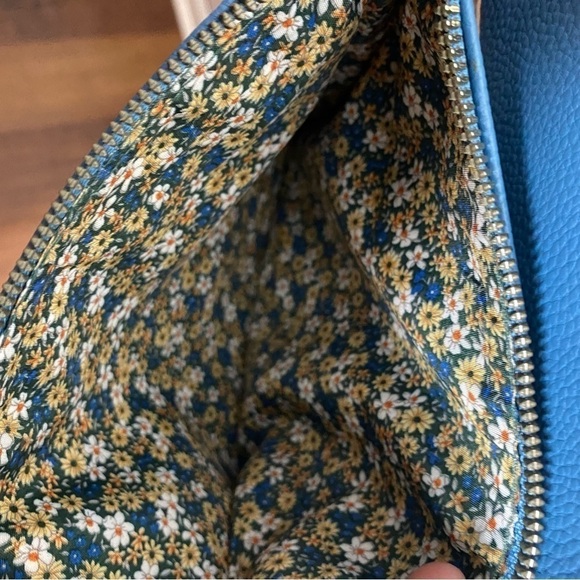 Nanette Lepore Massena Triple Compartment Blue Crossbody - Picture 6 of 7